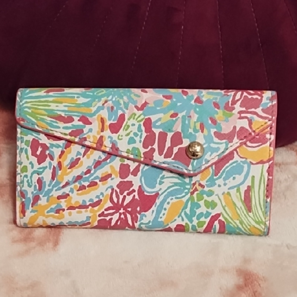 Lilly Pulitzer Floral Envelope Wallet